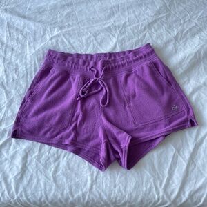 ALO Yoga Vibrant Purple XS shorts